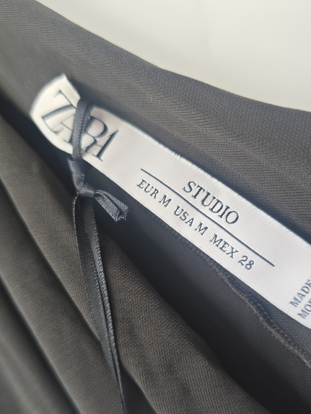 Zara Olive Green One-Shoulder Draped Maxi Dress - Picture 3 of 8